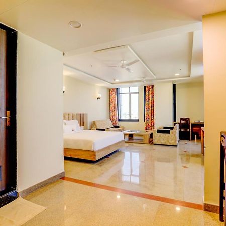 Hotel Shree Nanda Udaipur Bagian luar foto