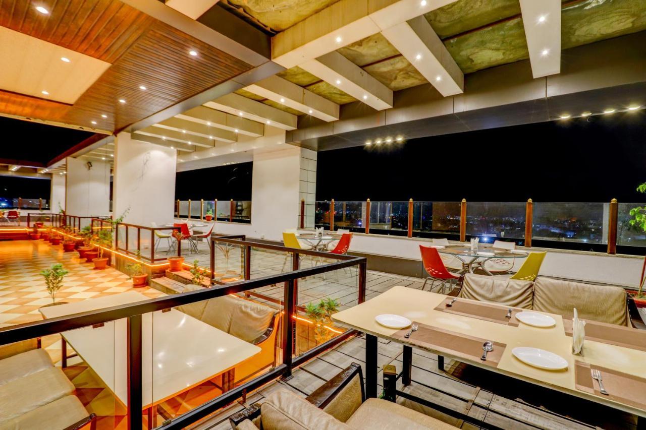 Hotel Shree Nanda Udaipur Bagian luar foto